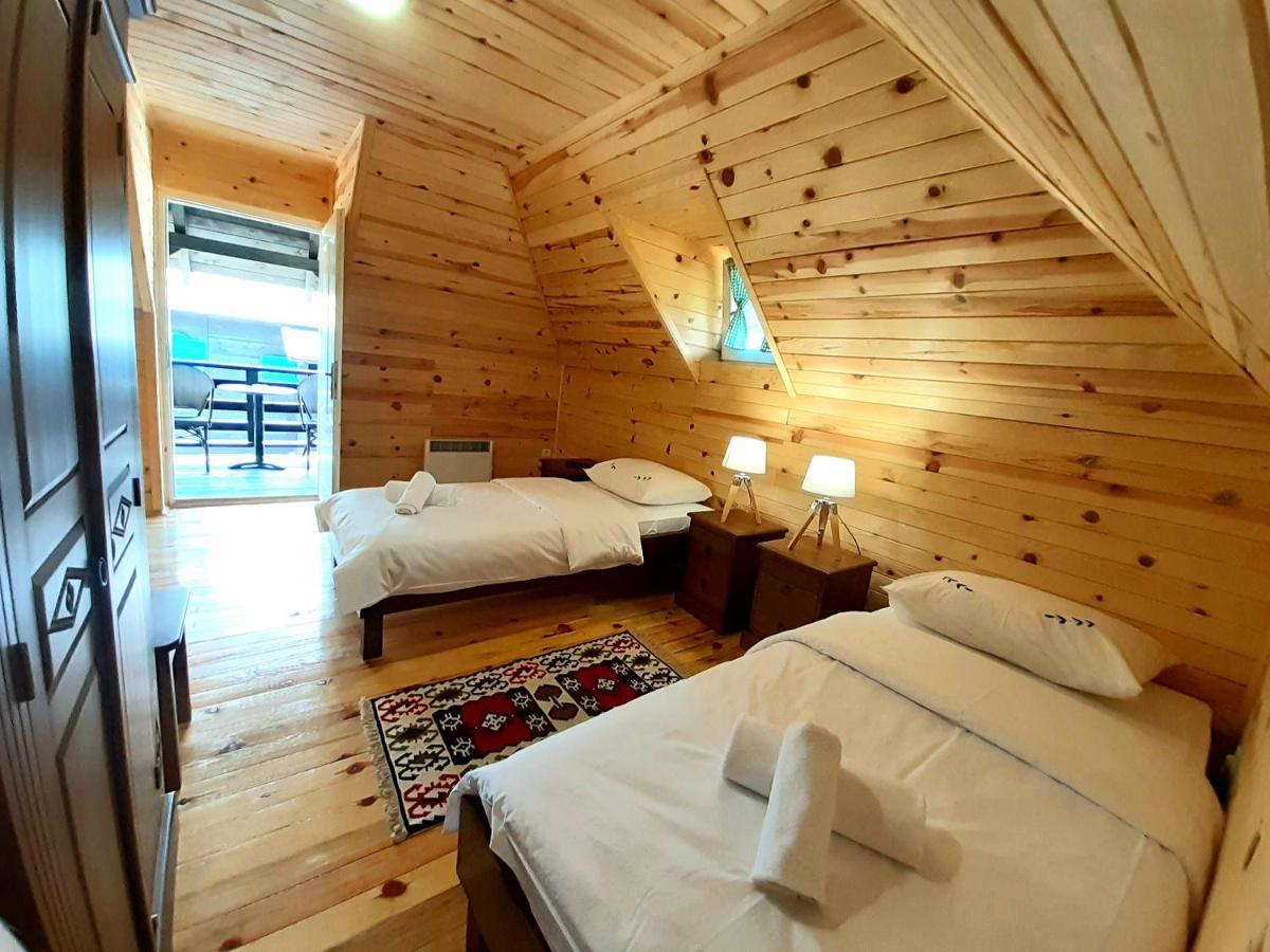 El Paso City, Zlatibor - Unique Wooden Cottages, Treehouse, Wild West Rooms, Accommodation 1-6 People Екстер'єр фото