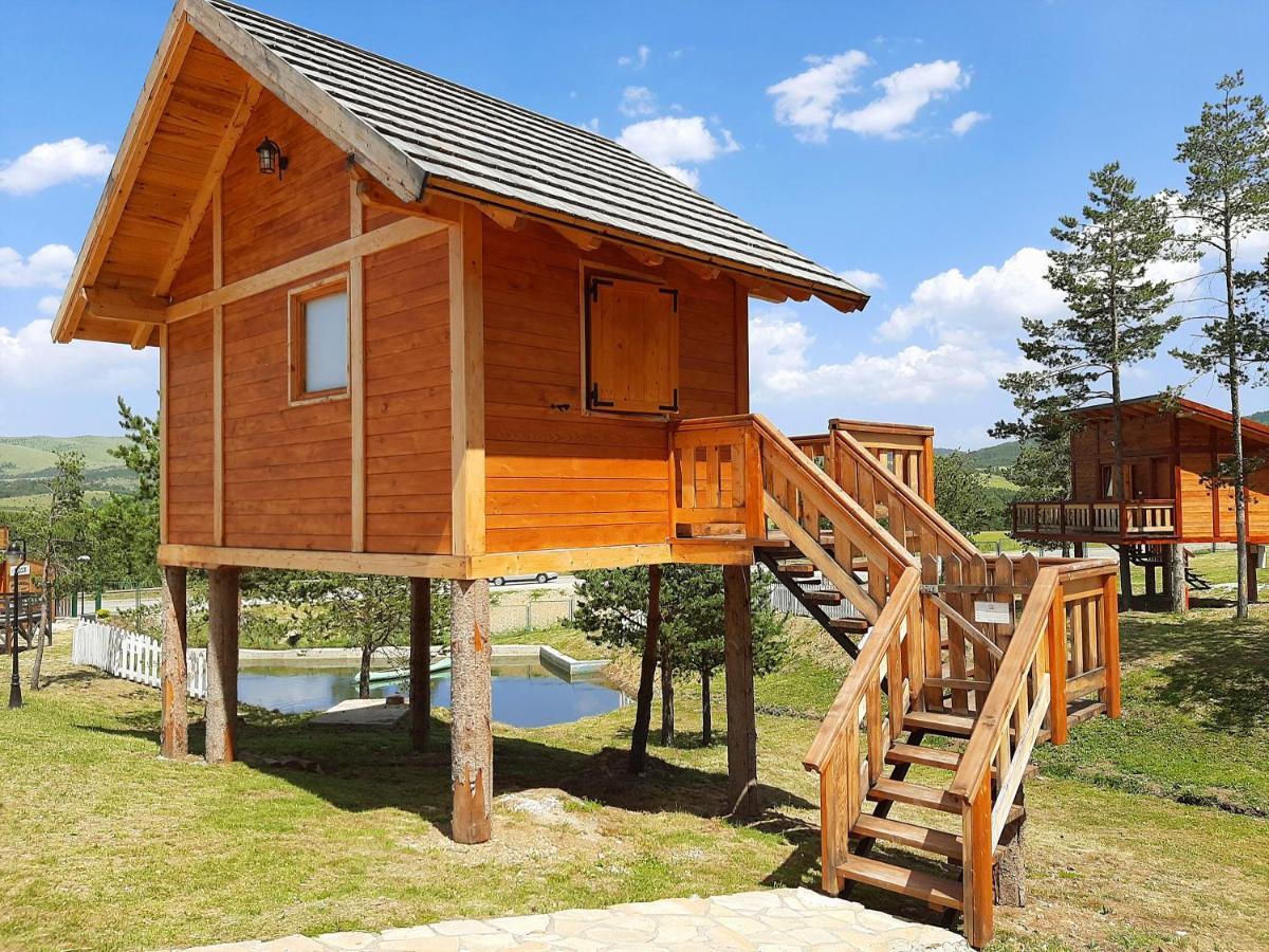 El Paso City, Zlatibor - Unique Wooden Cottages, Treehouse, Wild West Rooms, Accommodation 1-6 People Екстер'єр фото