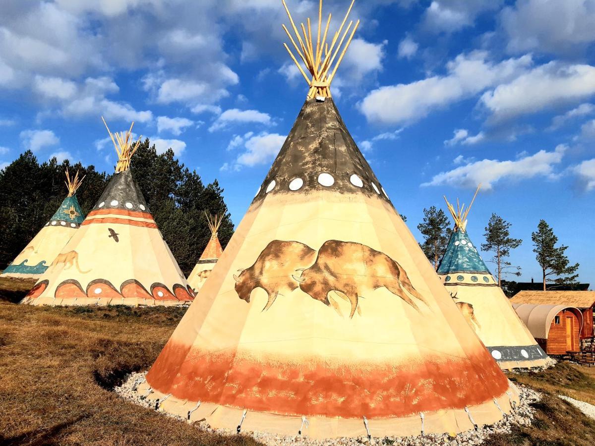 El Paso City, Zlatibor - Unique Wooden Cottages, Treehouse, Wild West Rooms, Accommodation 1-6 People Екстер'єр фото