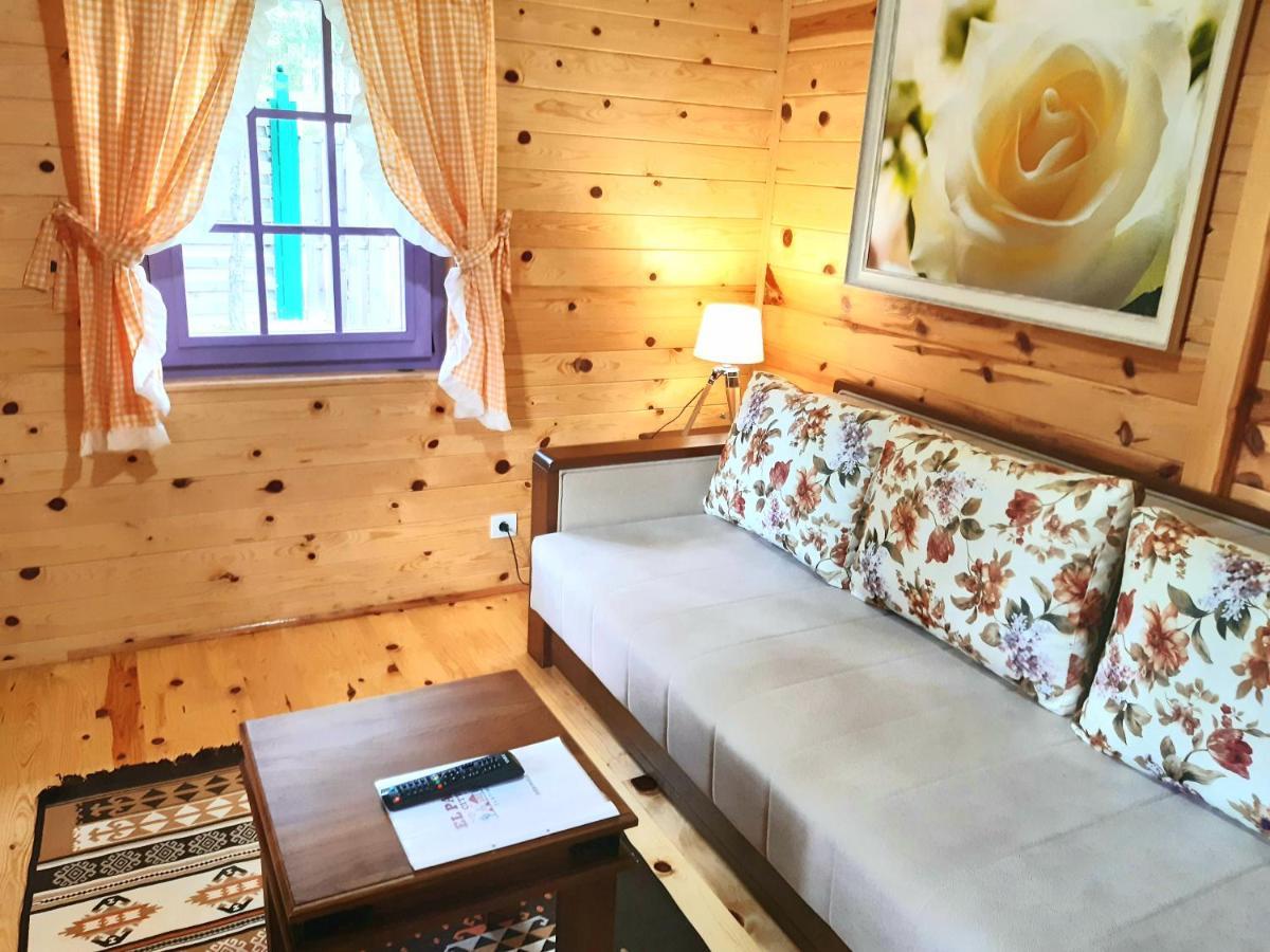 El Paso City, Zlatibor - Unique Wooden Cottages, Treehouse, Wild West Rooms, Accommodation 1-6 People Екстер'єр фото